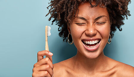 csm_Sink_your_teeth_into_patents_on_National_Dentist_s_Day_07_3cc5980f00