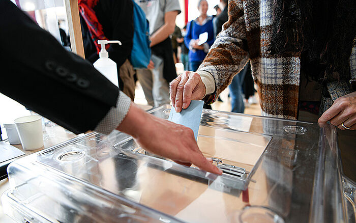 csm_Trademark_heat__AI_beat_and_Romania_s_UPC_seat_04_0dd49b214a