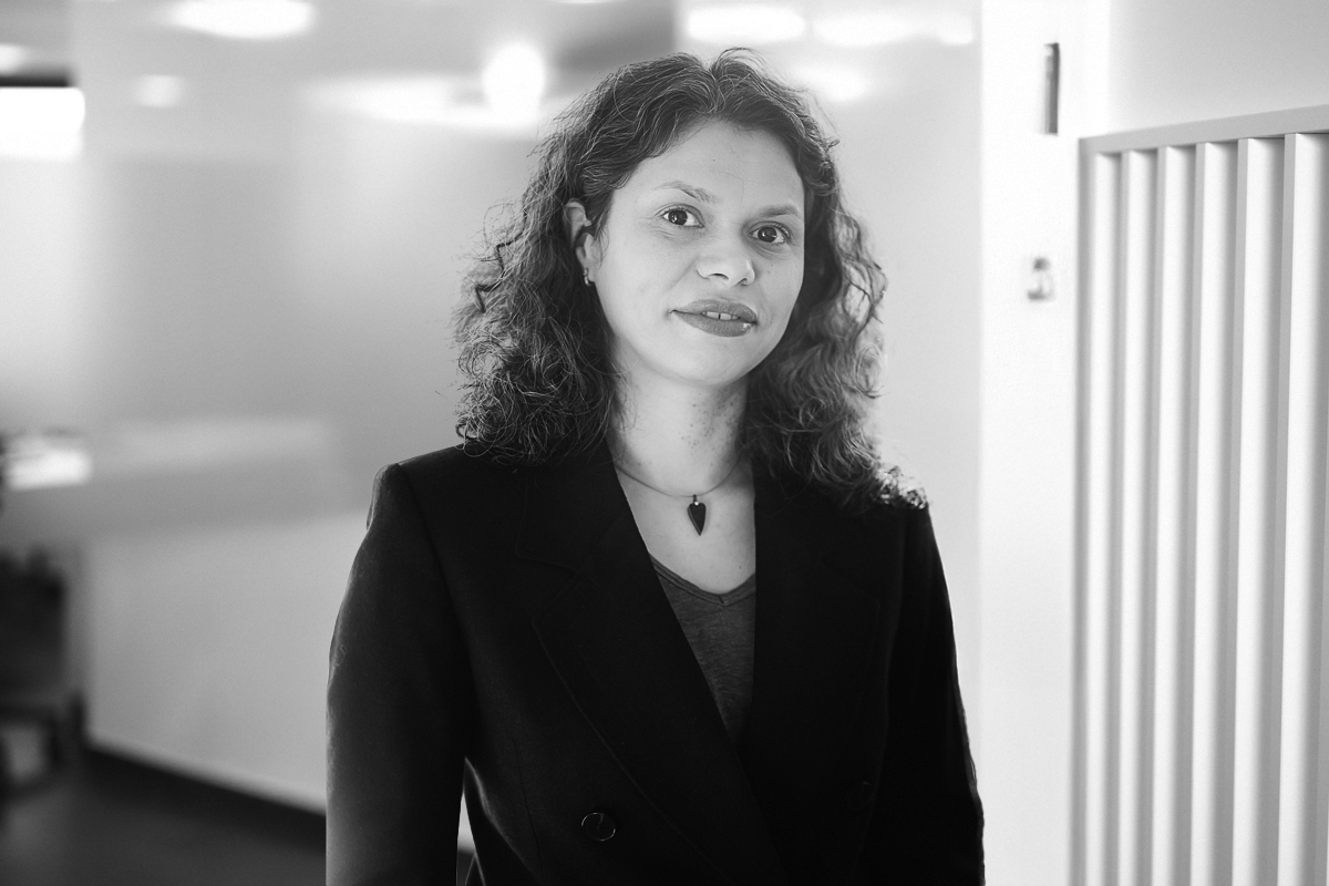 anca-gheorghiu-web-portrait