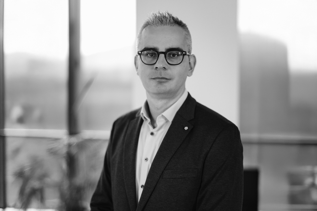 cosmin-stana-2025-webportrait