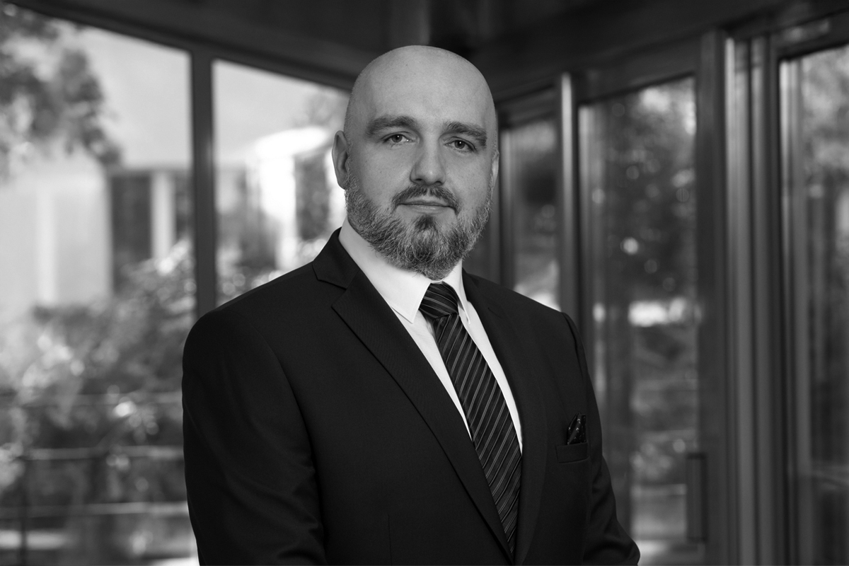 konrad-futera-web-portrait